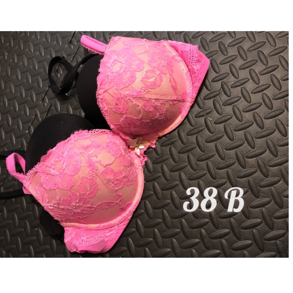 Victoria secret push up bra bundle